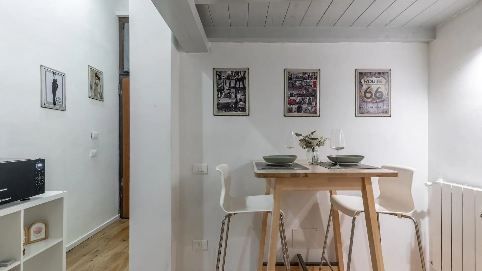 Cozy Study Room- Navigli -Bocconi Naba contacts
