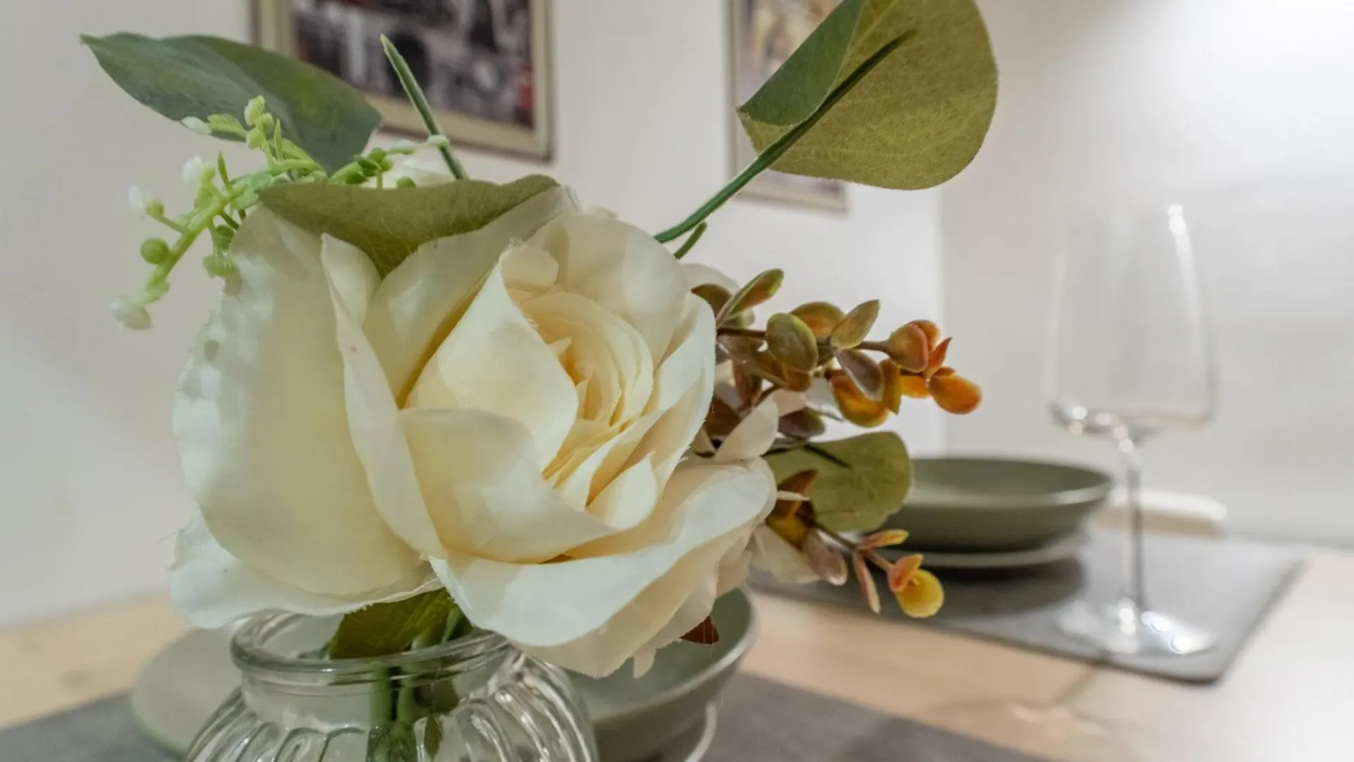 Apartment Cozy Study Room- Navigli -Bocconi Naba Milan Italy